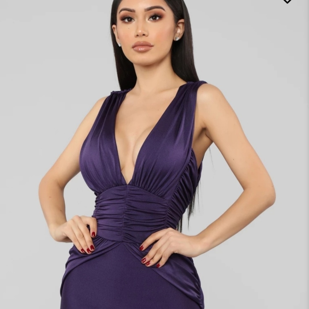 ISO - Fashion Nova Name Drop Dress